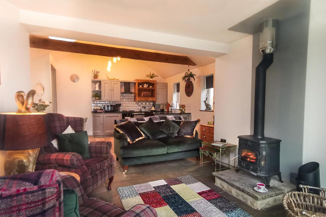 Hare Cottage At Hill Top Greenhow Hill Bagian luar foto